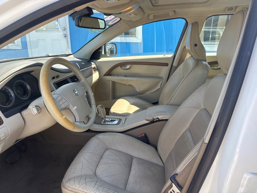 Used 2009 Volvo XC70 T6 image 6