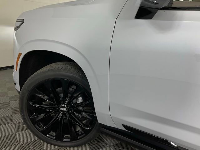 New 2026 Cadillac Escalade ESV Platinum Sport AWD/4WD image 31