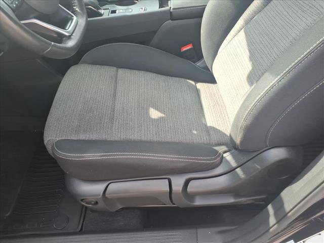 Used 2022 Nissan Rogue S AWD/4WD image 18