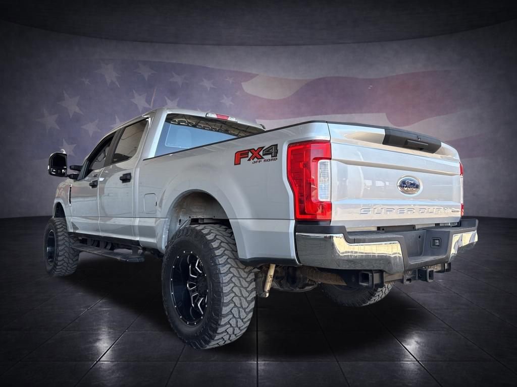 Used 2017 Ford F250 XL w/ STX Appearance Package AWD/4WD image 3