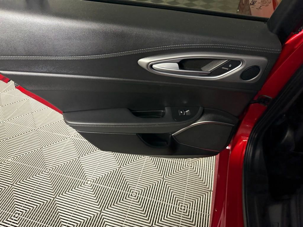 Used 2023 Alfa Romeo Giulia Veloce image 30