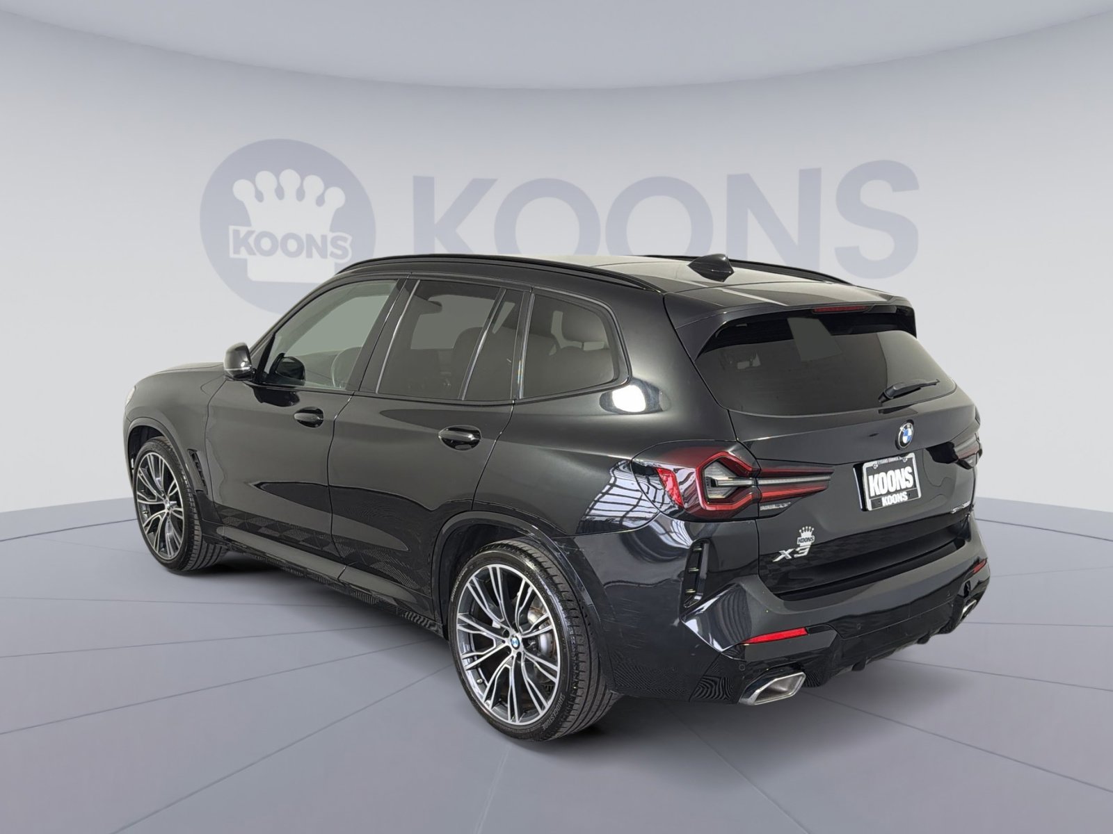 Used 2022 BMW X3 sDrive30i w/ M Sport Package 2 image 4