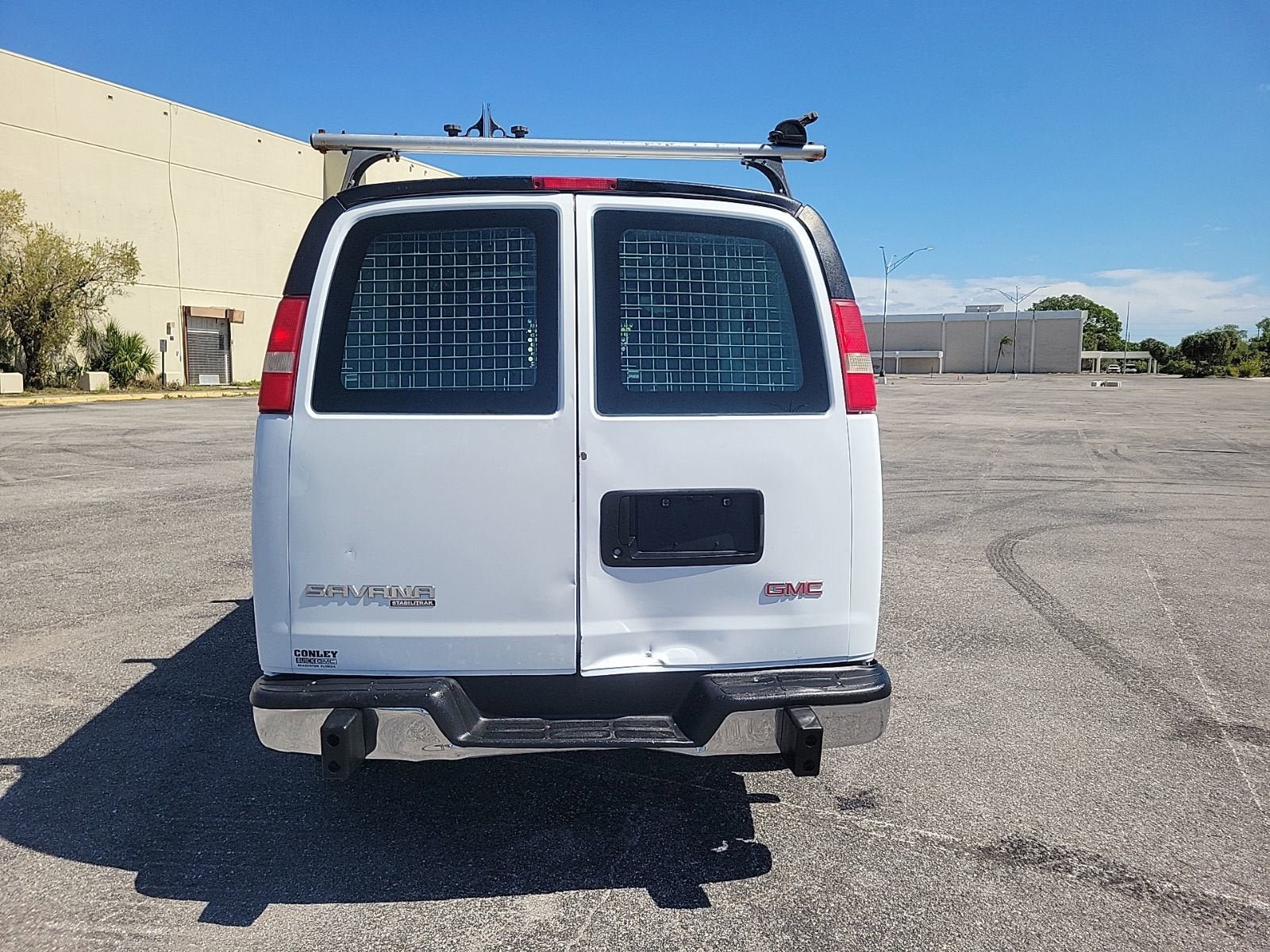 Used 2016 GMC Savana 2500 RWD image 7