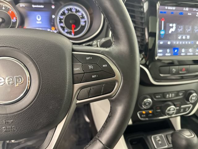 Used 2019 Jeep Cherokee Limited w/ Luxury Group FWD image 14