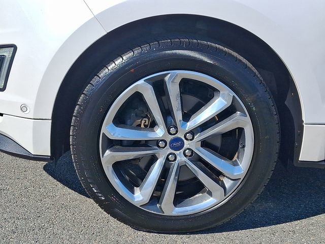 Used 2015 Ford Edge Sport w/ Equipment Group 401A image 8