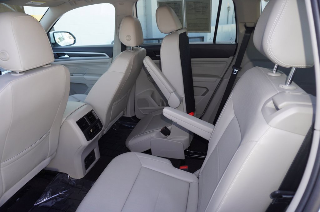 Used 2022 Volkswagen Atlas SE image 11