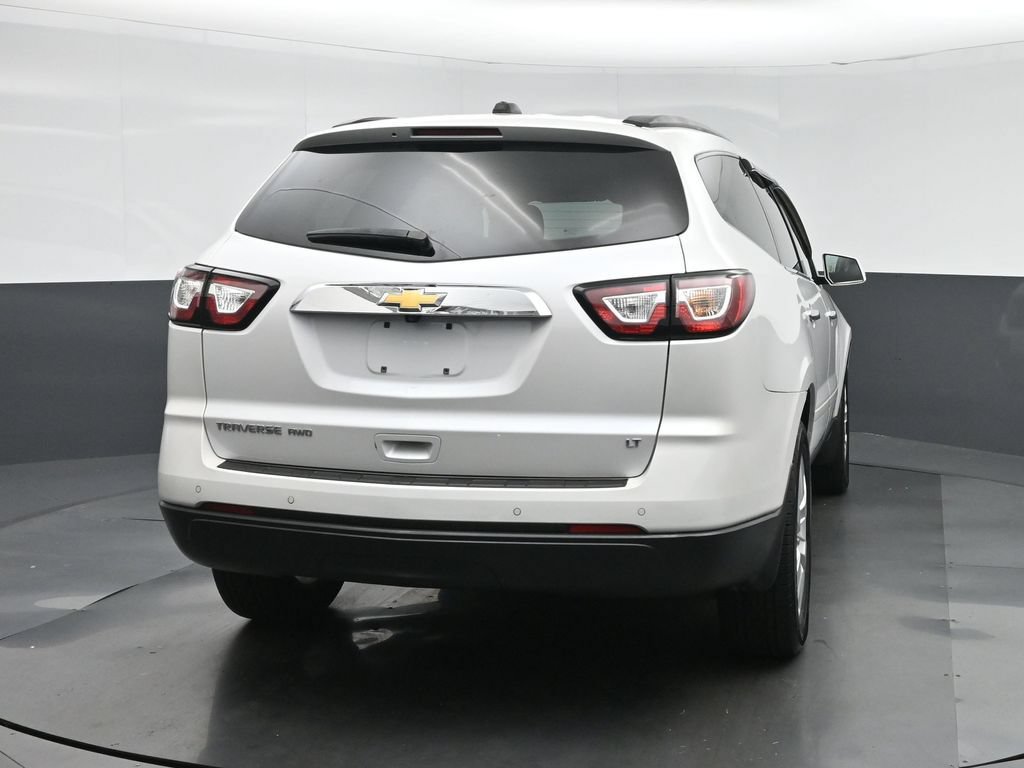 Used 2017 Chevrolet Traverse LT w/ Style and Technology Package AWD/4WD image 6