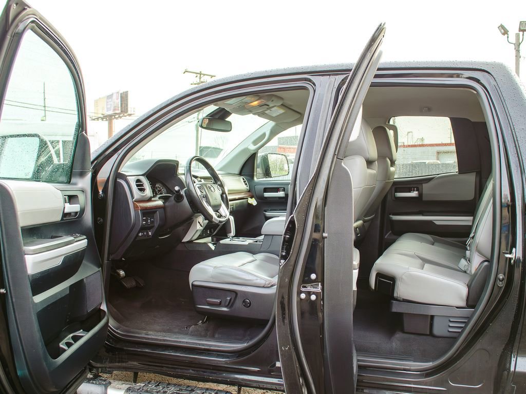 Used 2019 Toyota Tundra Limited w/ Limited Premium Package AWD/4WD image 8