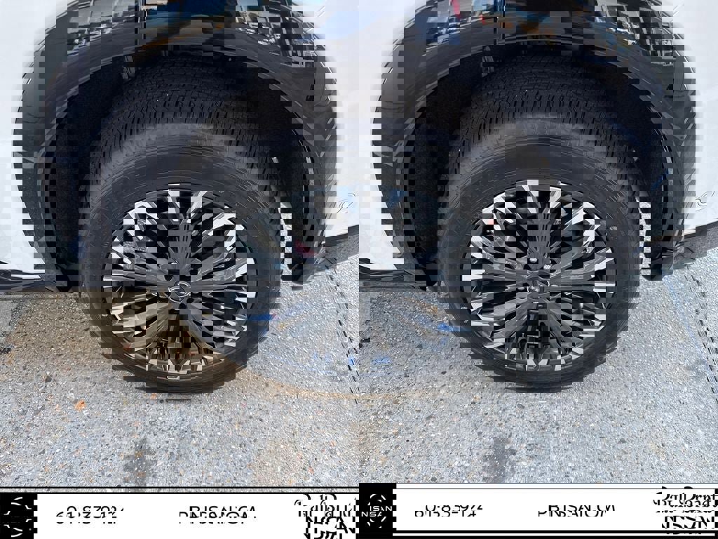 New 2026 Nissan Rogue Platinum image 31