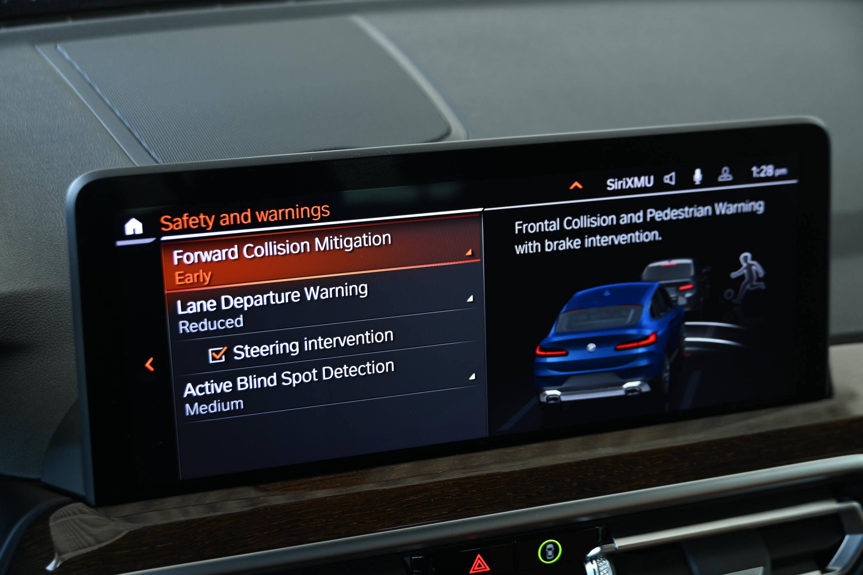 Certified 2025 BMW X4 xDrive30i AWD/4WD image 30