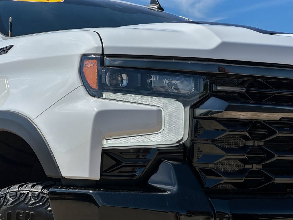 Used 2024 Chevrolet Silverado 1500 ZR2 AWD/4WD image 10