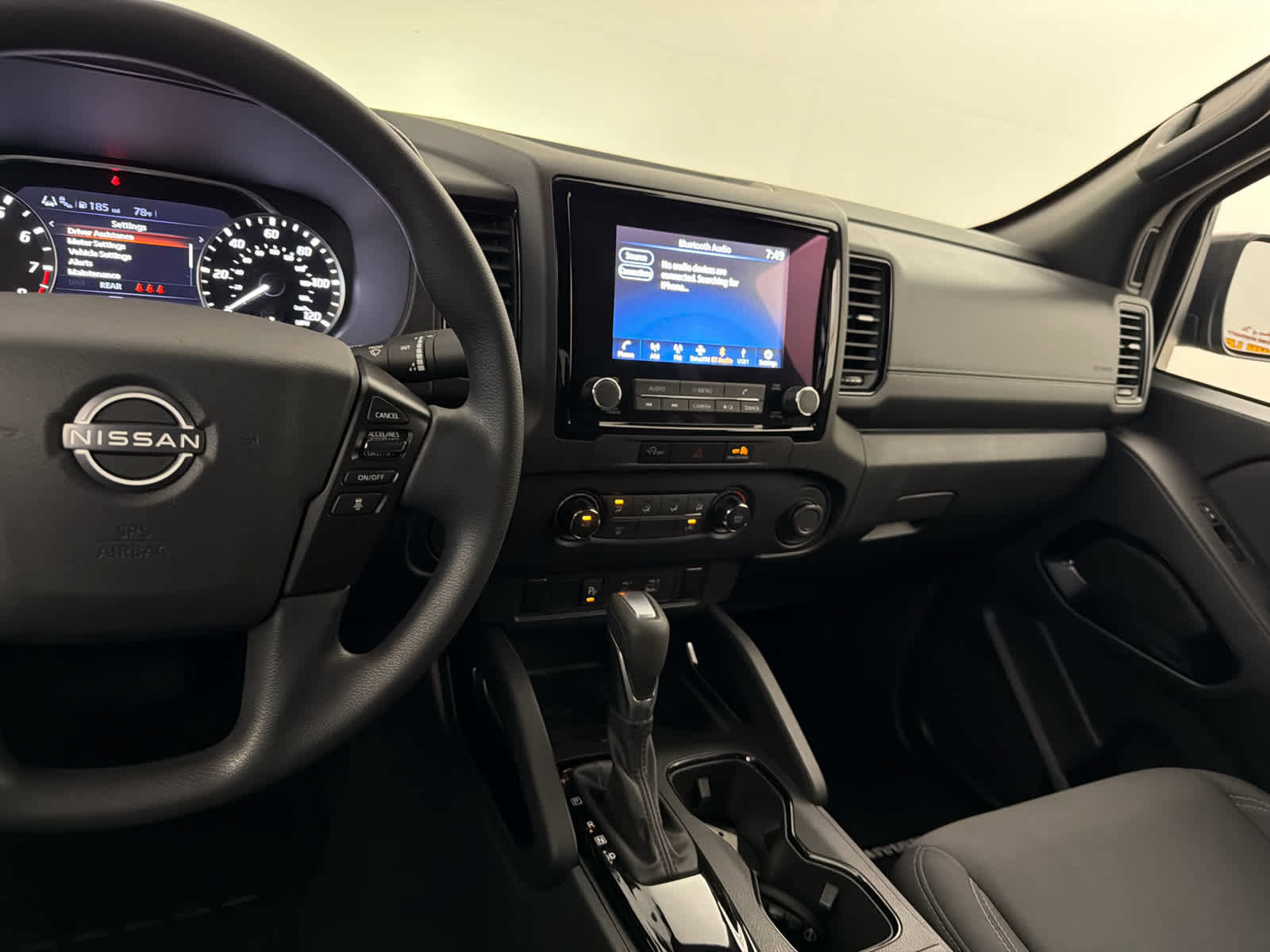 Certified 2023 Nissan Frontier SV w/ Midnight Edition Package RWD image 18