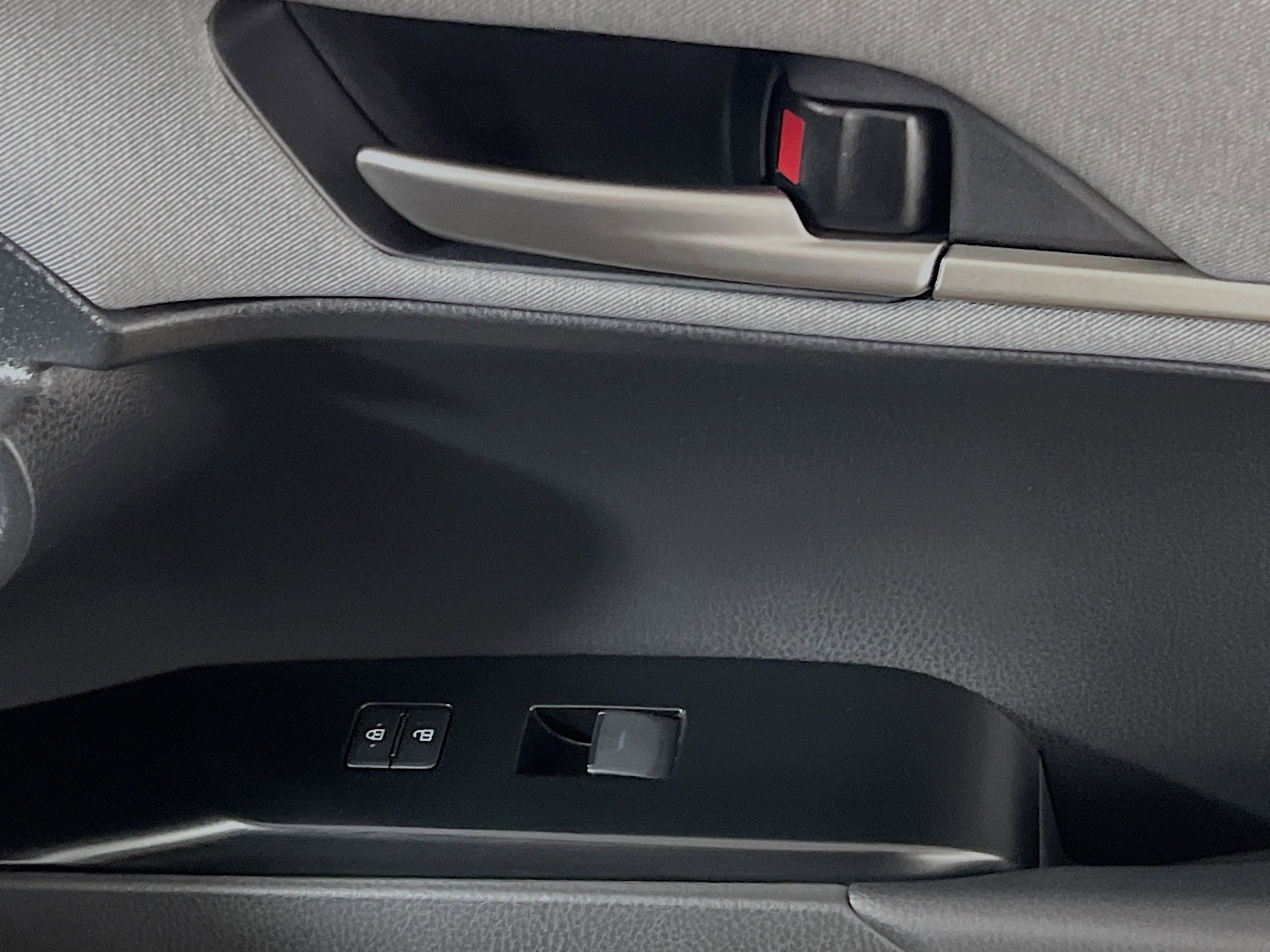 Used 2025 Toyota Camry LE image 32