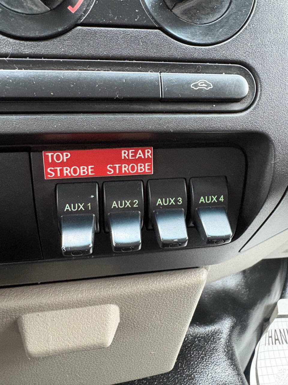 Used 2009 Ford F450 2WD Regular Cab Super Duty image 16