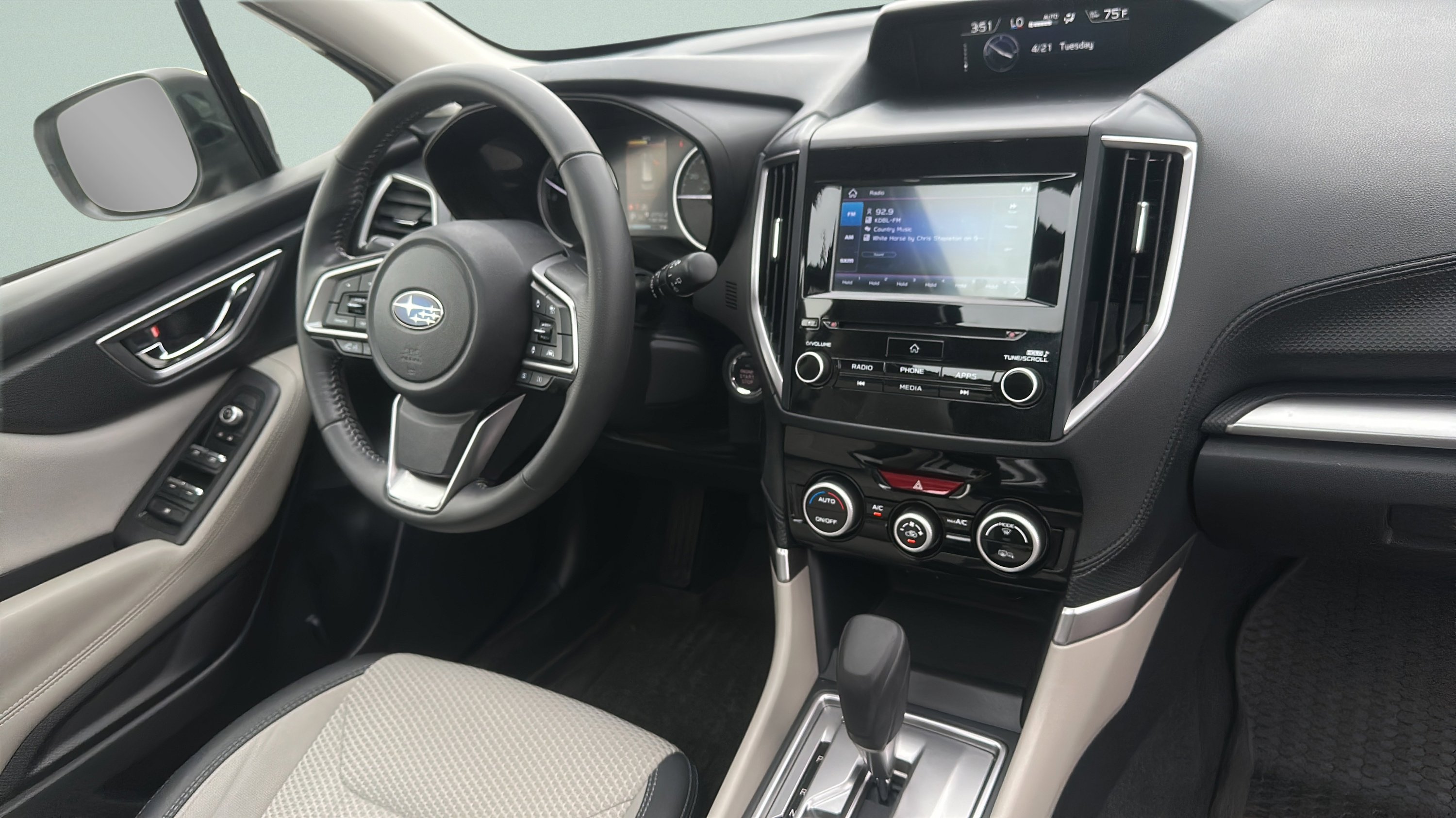 Used 2019 Subaru Forester Premium AWD/4WD image 32