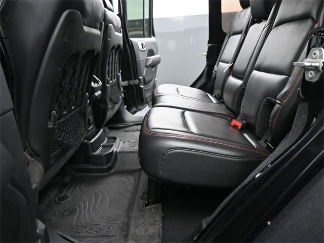 Used 2018 Jeep Wrangler Unlimited Rubicon w/ Dual Top Group image 13