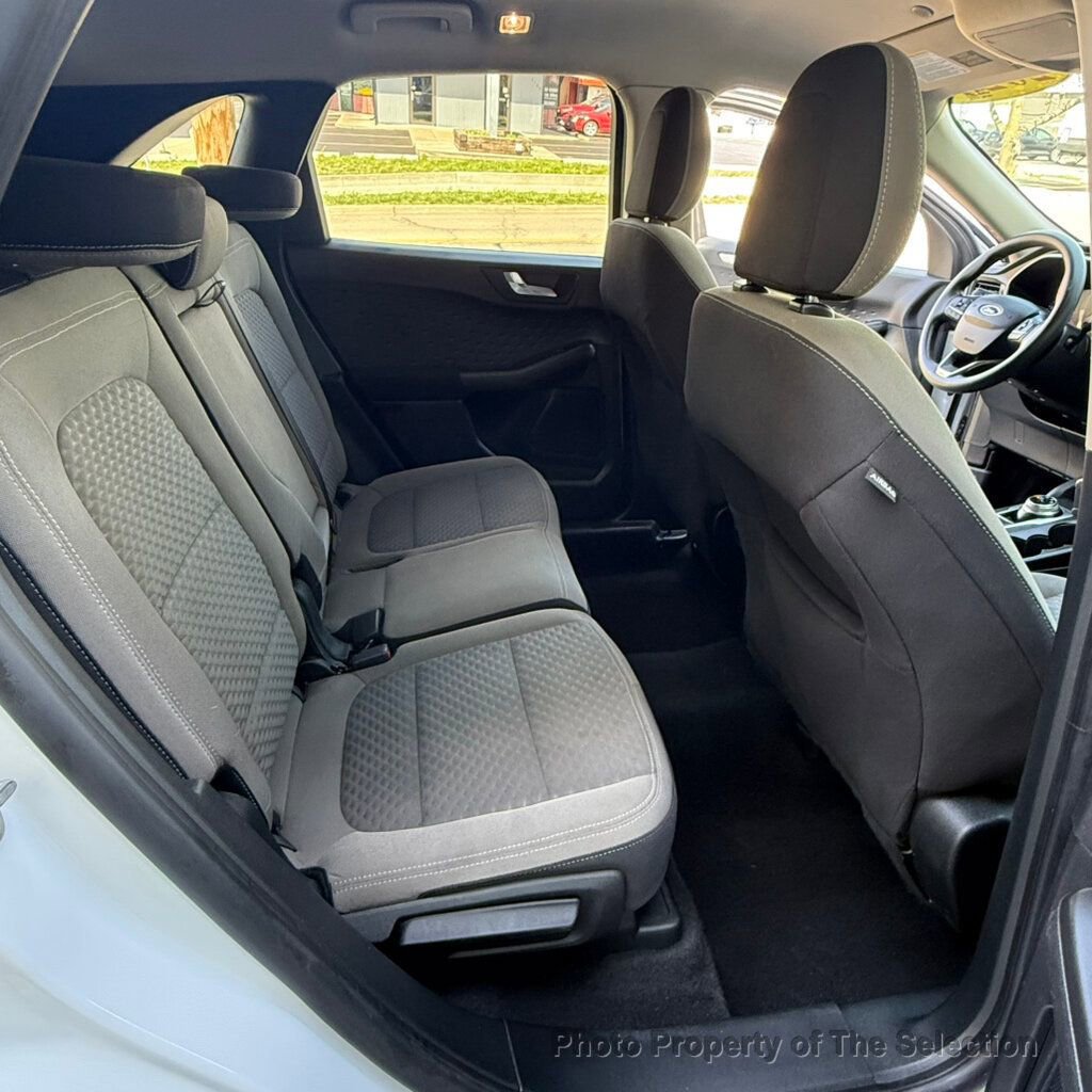 Used 2020 Ford Escape SE image 44