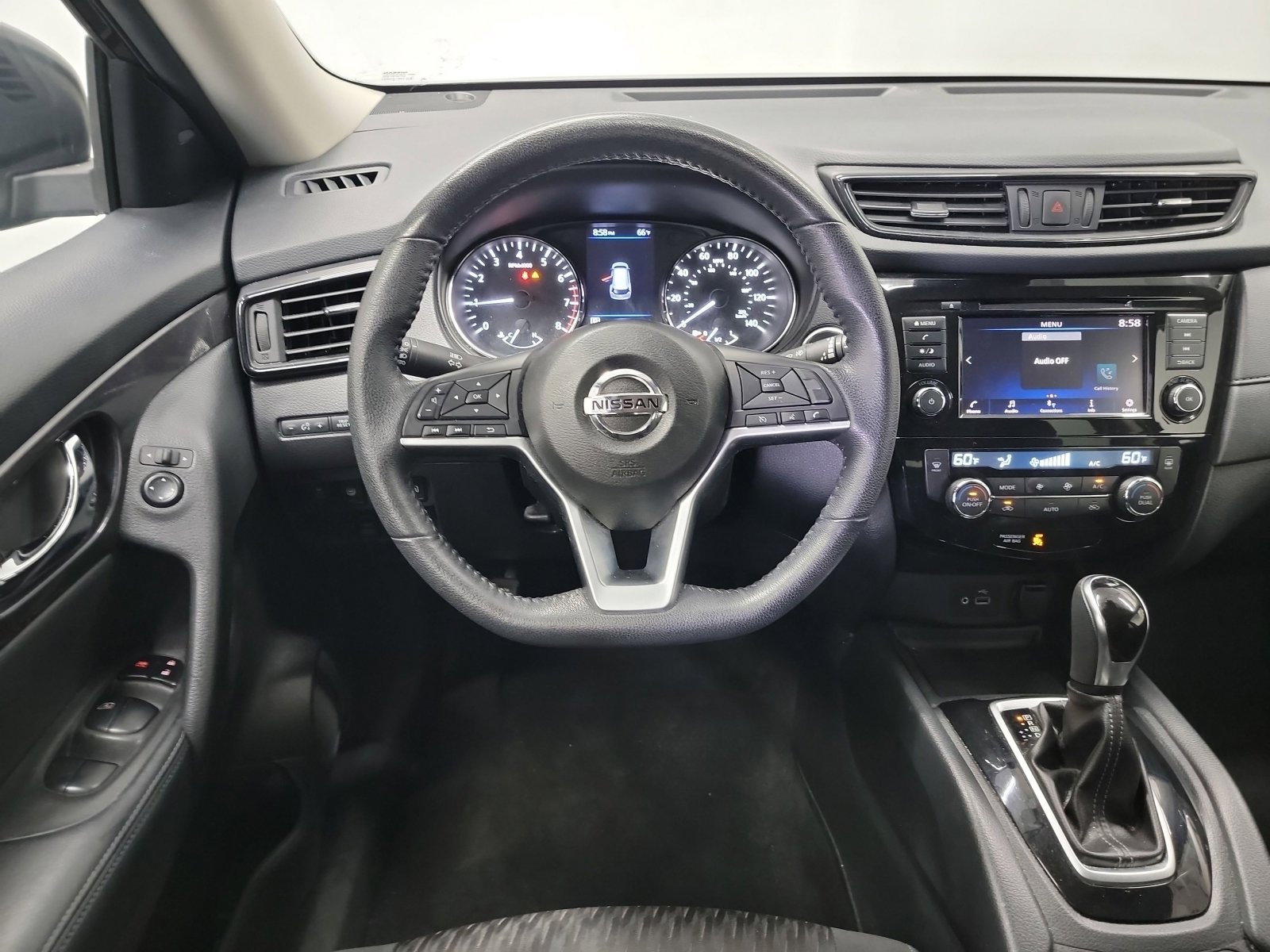 Used 2020 Nissan Rogue SV image 16
