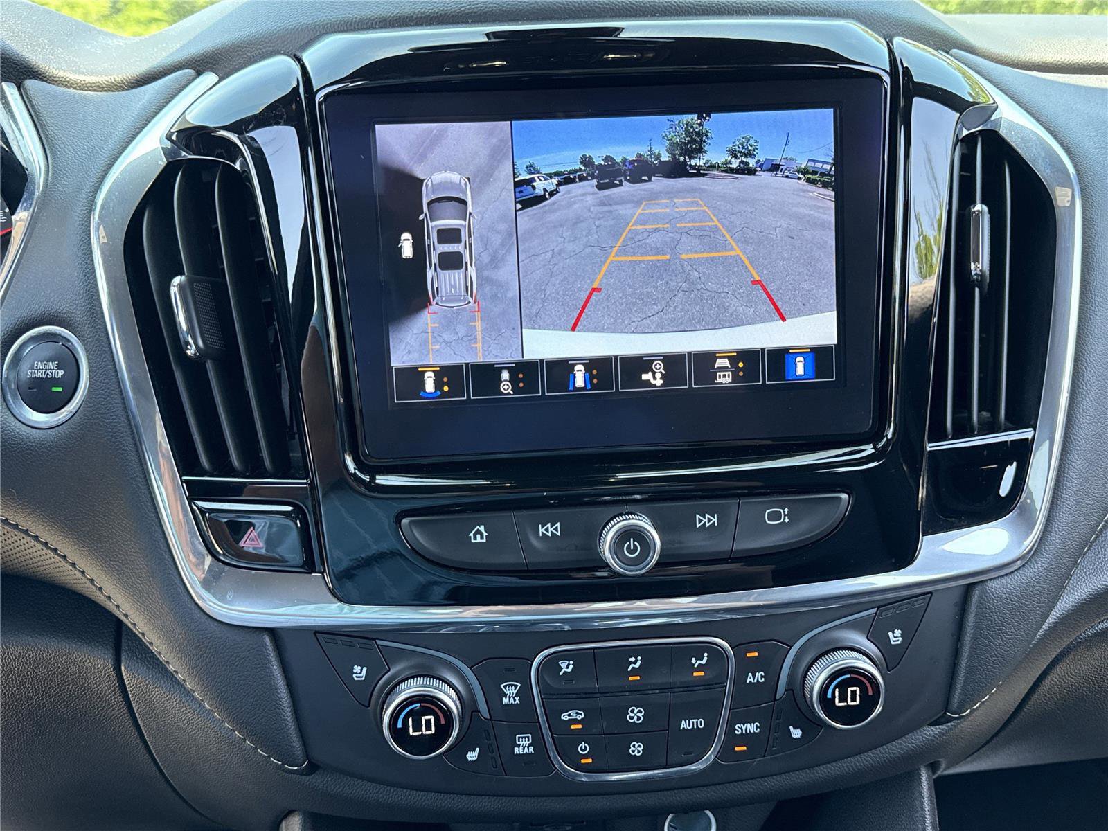 Used 2023 Chevrolet Traverse Premier w/ Redline Edition AWD/4WD image 7