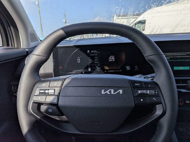Used 2026 Kia Sportage EX FWD image 23