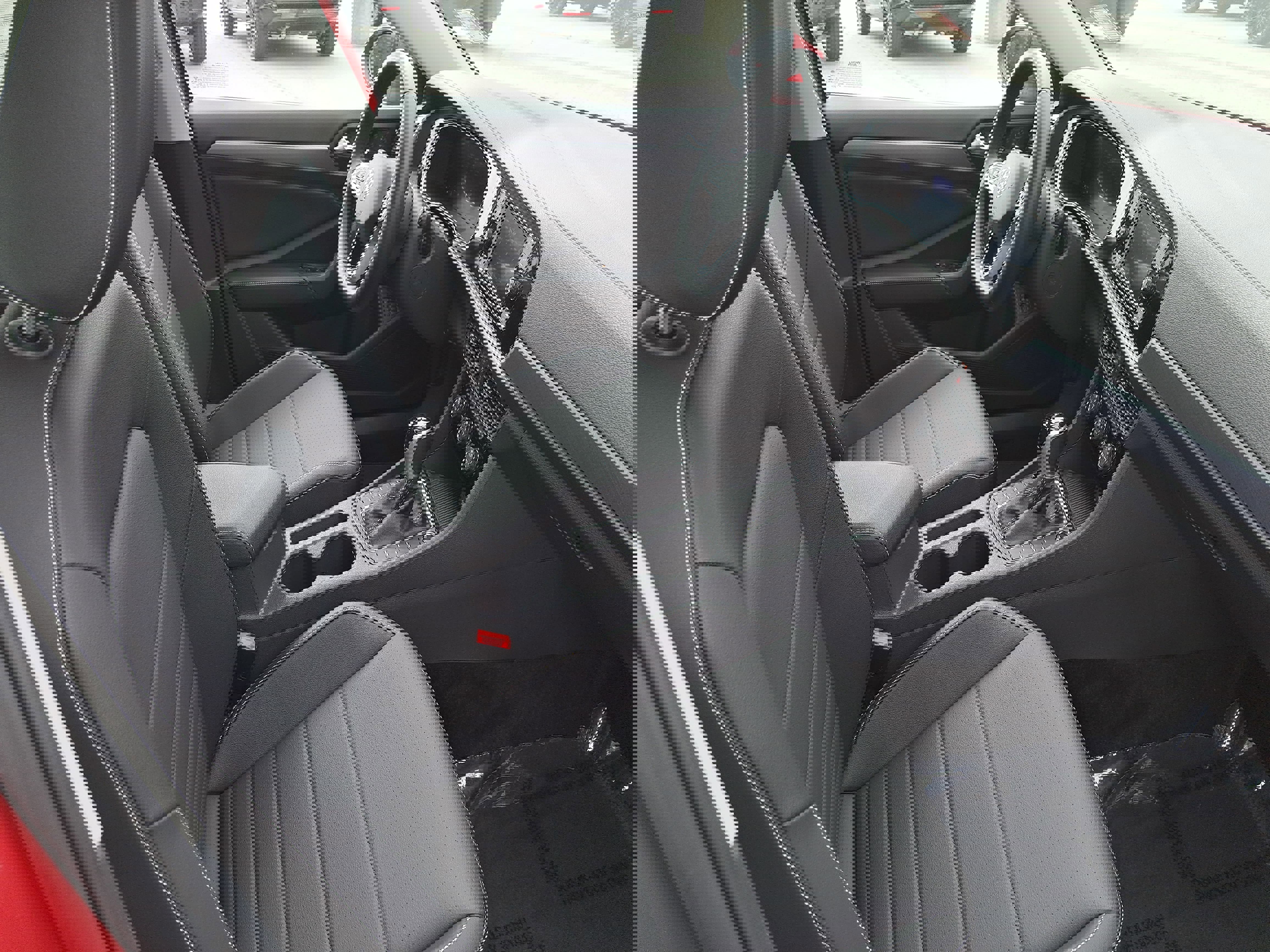 Used 2023 Volkswagen Jetta SE w/ Panoramic Sunroof Package image 10