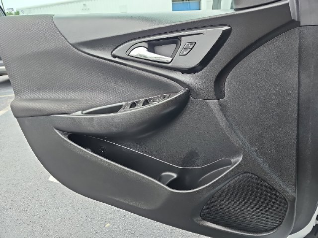 Used 2022 Chevrolet Malibu RS FWD image 32