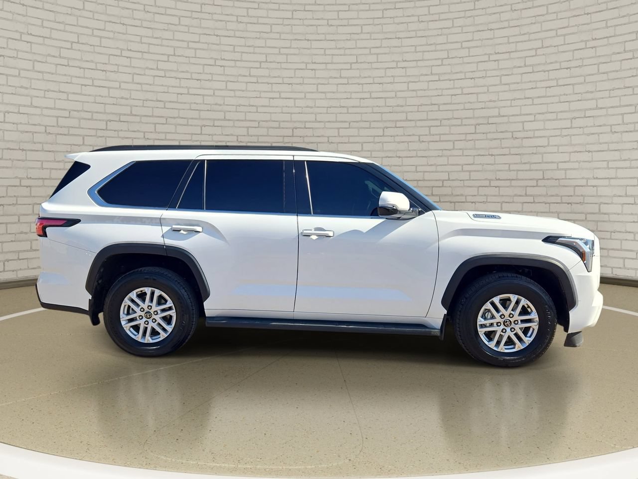 Used 2023 Toyota Sequoia SR5 RWD image 4