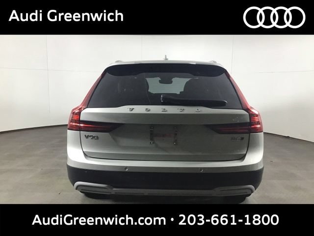 Used 2022 Volvo V90 B6 Cross Country w/ Advanced Package AWD/4WD image 6