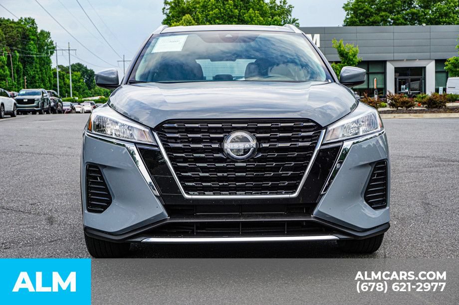 Used 2023 Nissan Kicks SV FWD image 9