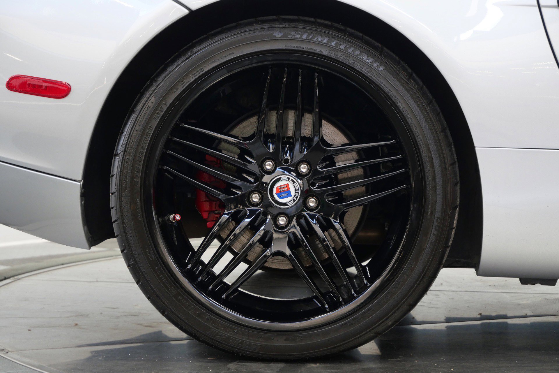 Used 2002 BMW Z8 RWD image 39