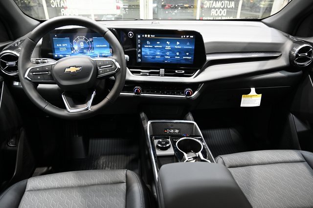 New 2026 Chevrolet Equinox LT w/ Convenience Package II image 12