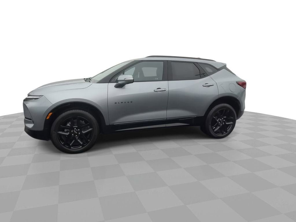 New 2025 Chevrolet Blazer RS w/ Driver Confidence II Package AWD/4WD image 4