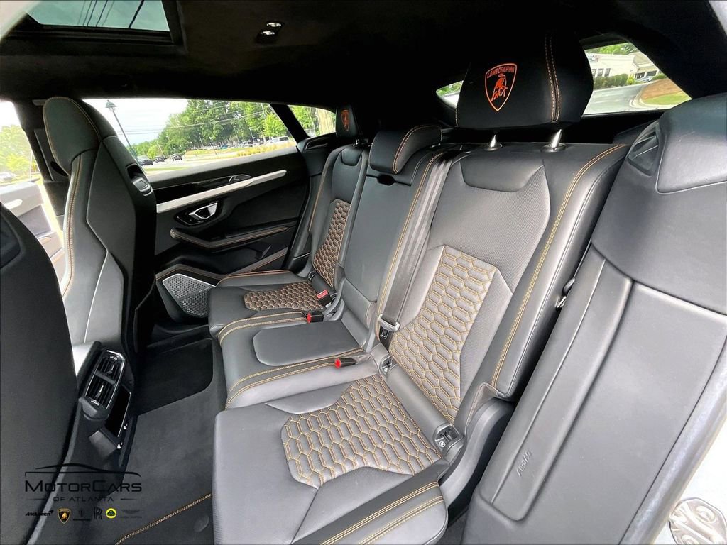 Used 2020 Lamborghini Urus AWD/4WD image 25