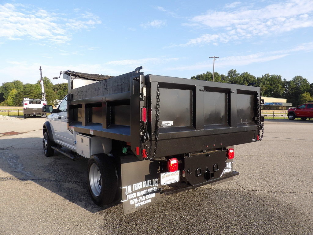 Used 2022 RAM 5500 Tradesman AWD/4WD image 17