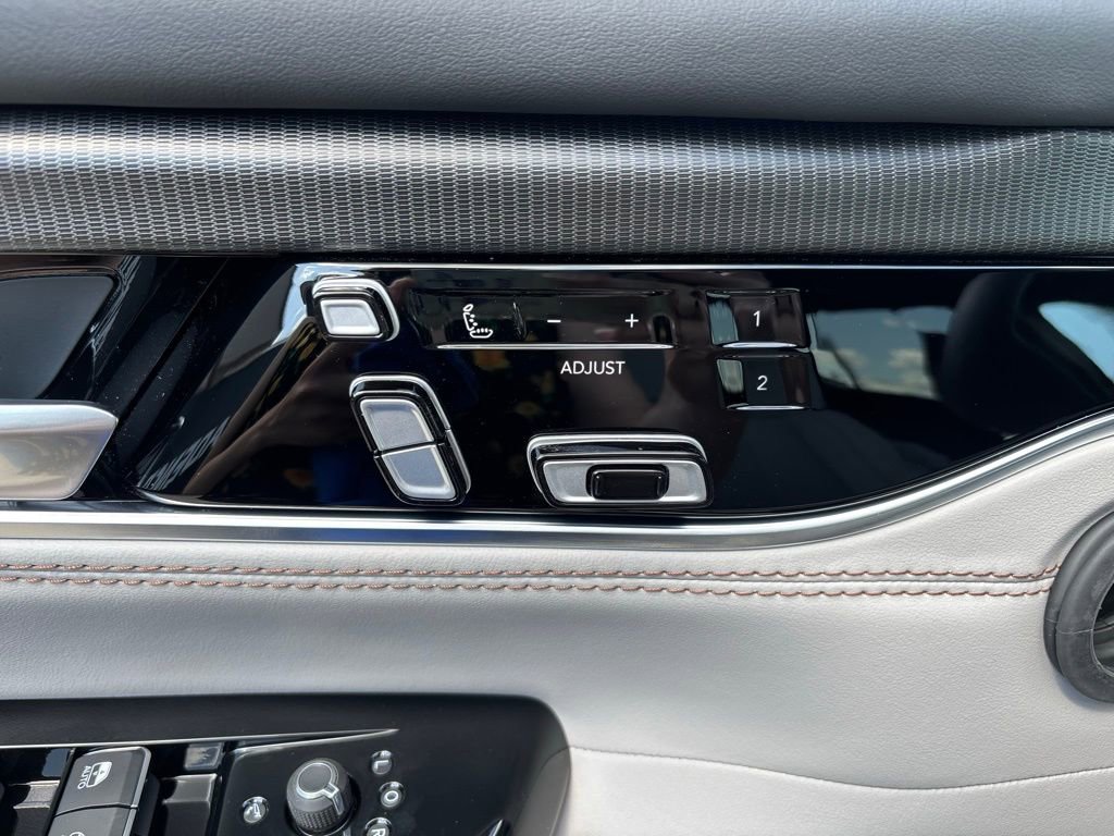 New 2026 Jeep Grand Wagoneer L Summit AWD/4WD image 24