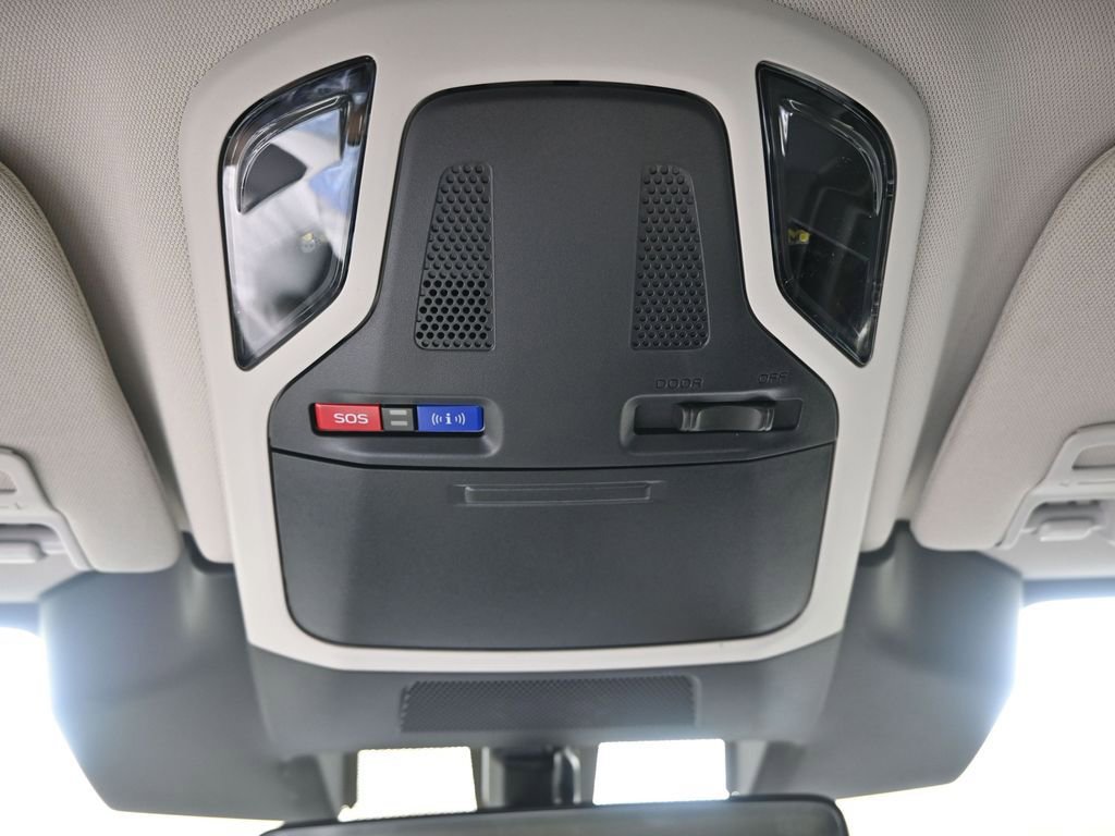 Used 2025 Subaru Legacy Premium AWD/4WD image 26