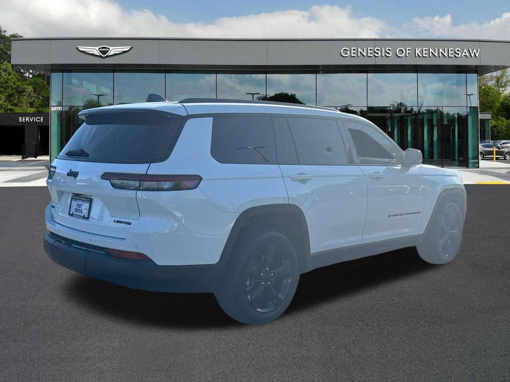 Used 2024 Jeep Grand Cherokee L Limited w/ Black Appearance Package AWD/4WD image 7