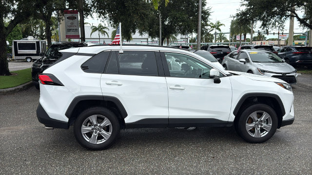 Used 2025 Toyota RAV4 XLE AWD/4WD image 11