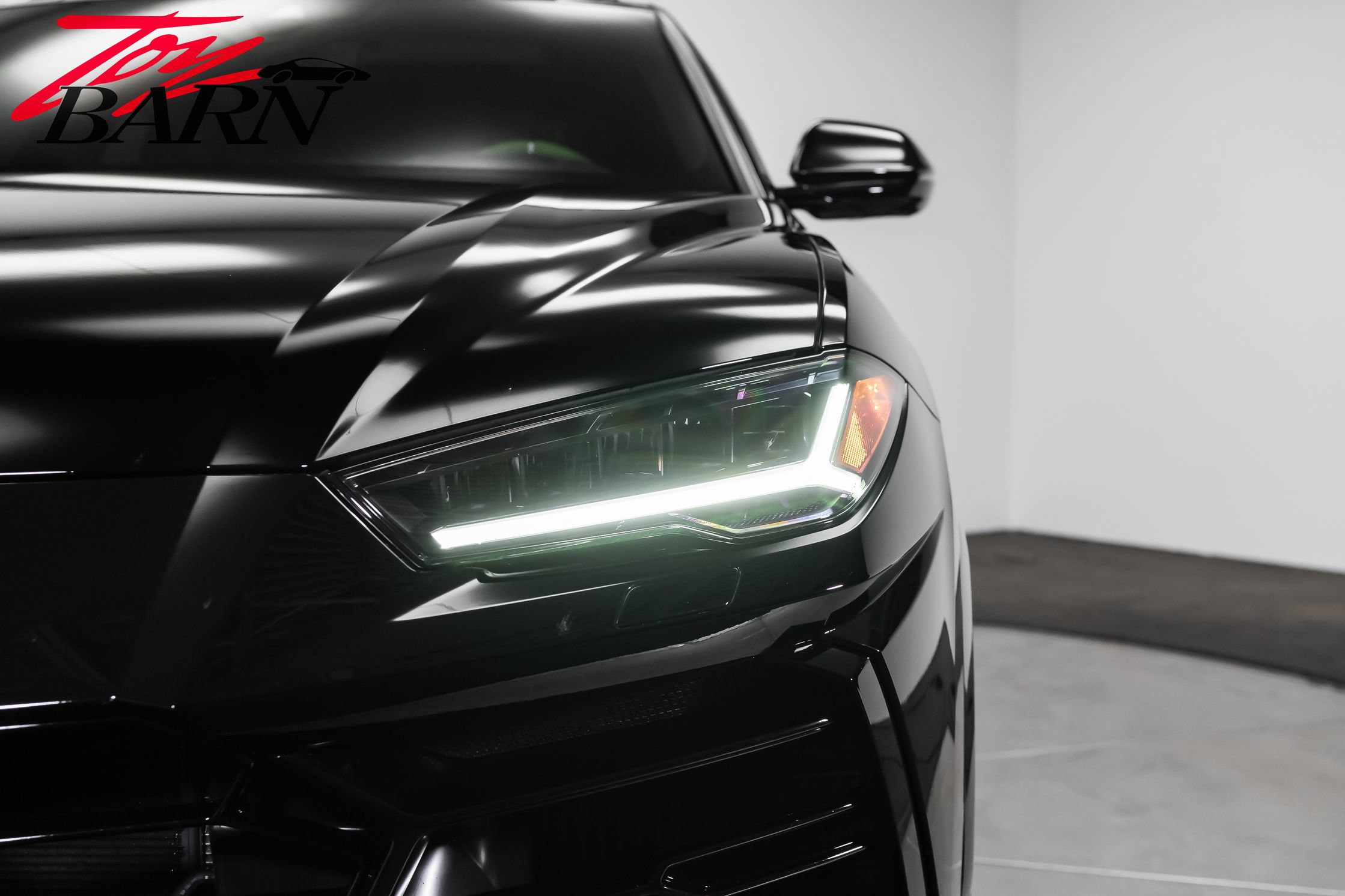 Used 2022 Lamborghini Urus AWD/4WD image 10