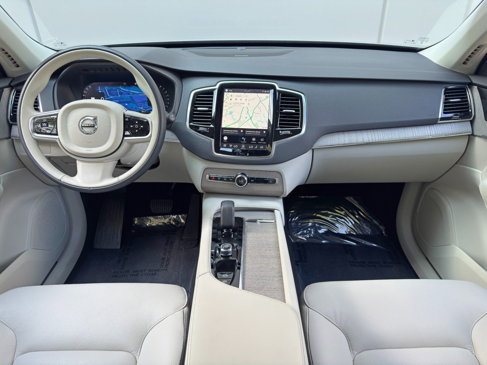 Used 2025 Volvo XC90 B6 Plus AWD/4WD image 13
