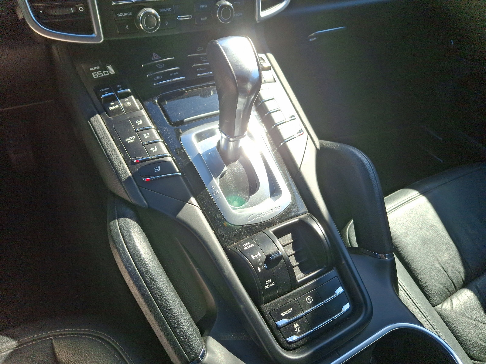 Used 2014 Porsche Cayenne image 15