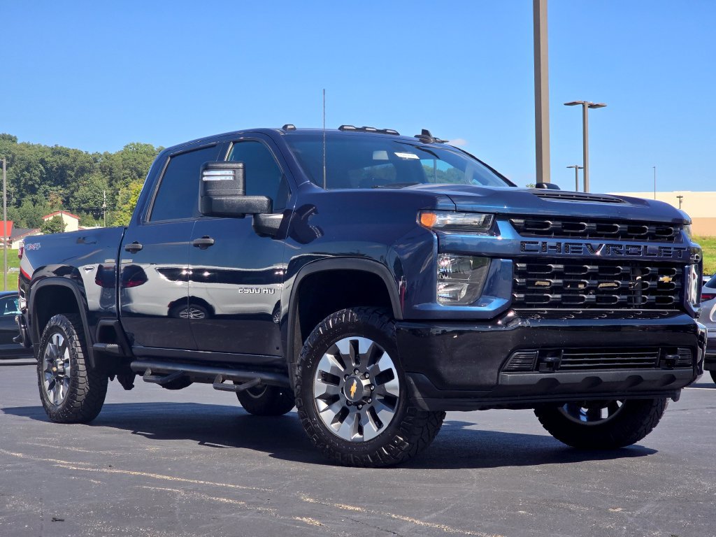 Used 2021 Chevrolet Silverado 2500 Custom w/ Custom Value Package AWD/4WD image 2