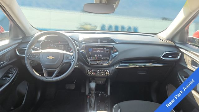 Used 2023 Chevrolet TrailBlazer LT w/ Convenience Package image 16