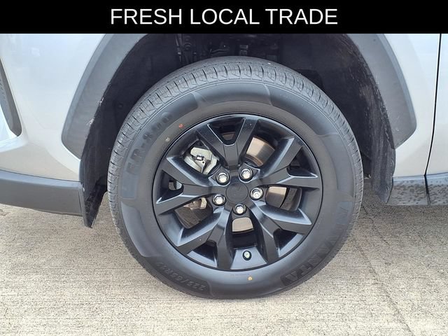 Used 2021 Toyota RAV4 LE FWD image 10
