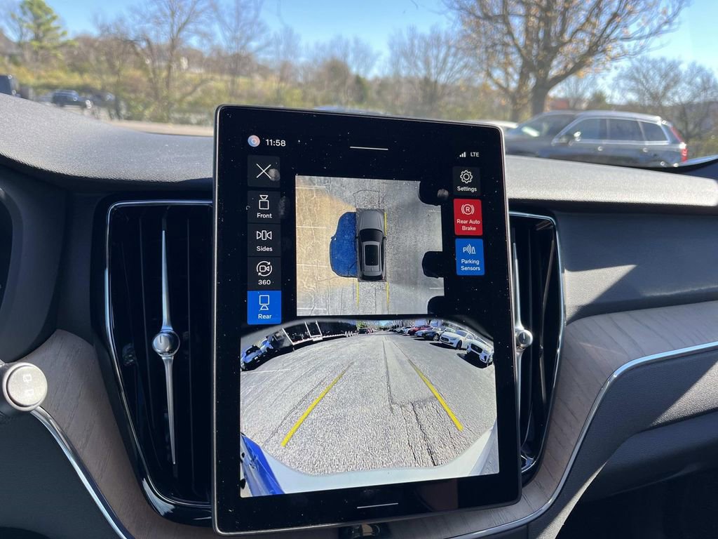 New 2026 Volvo XC60 B5 Plus w/ Climate Package image 29