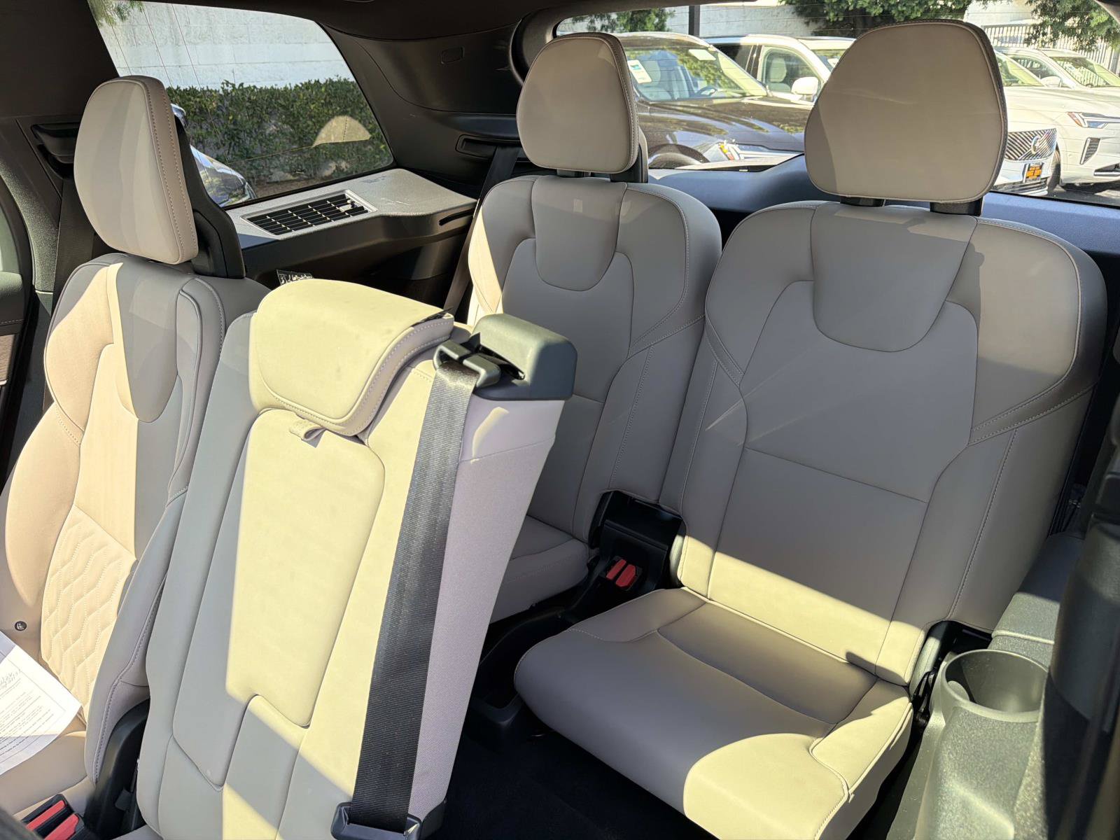 Certified 2026 Volvo XC90 B6 Plus AWD/4WD image 23