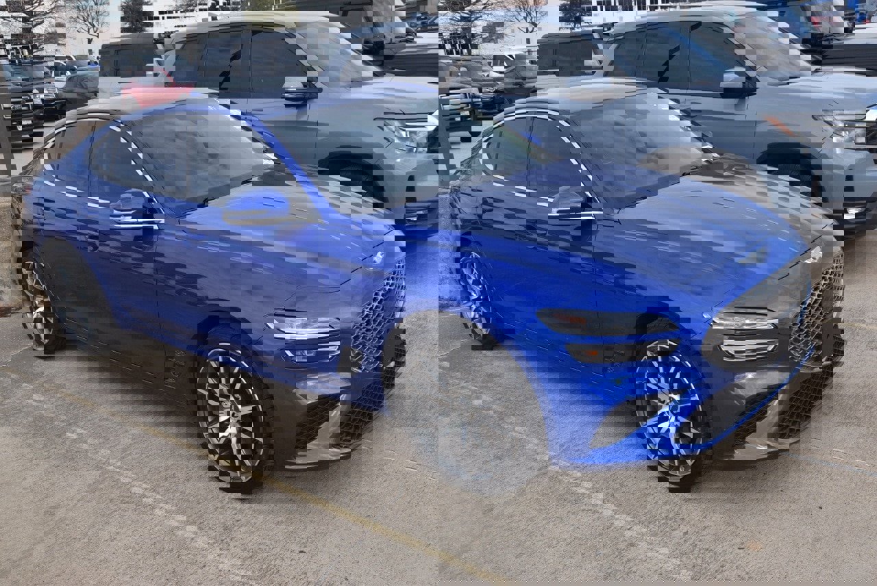 Used 2023 Genesis G70 3.3T image 4