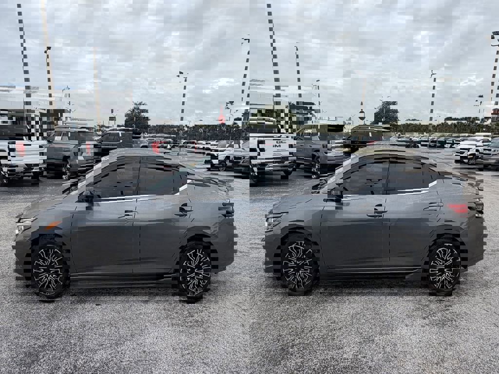 Used 2021 Nissan Sentra S image 8