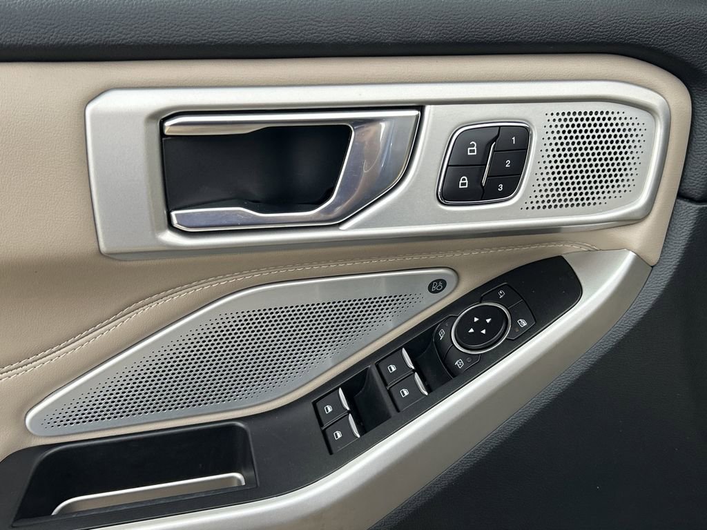 Used 2022 Ford Explorer Limited w/ Limited Technology Package image 20