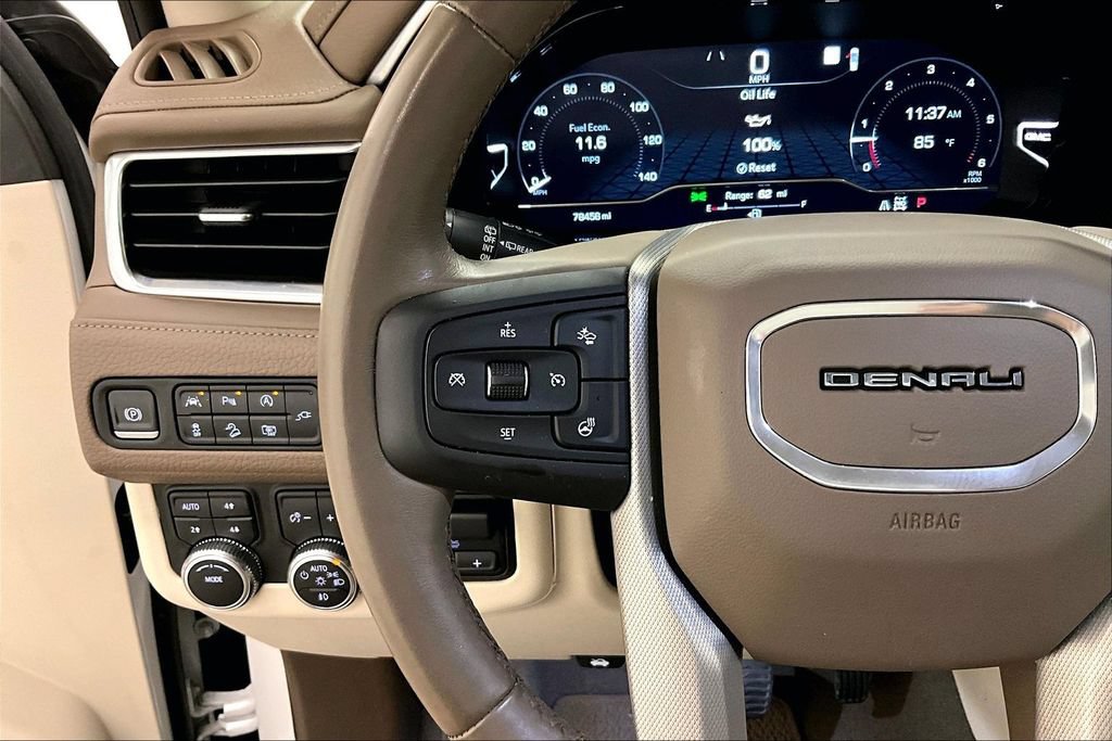 Used 2022 GMC Yukon Denali w/ Denali Premium Package AWD/4WD image 11